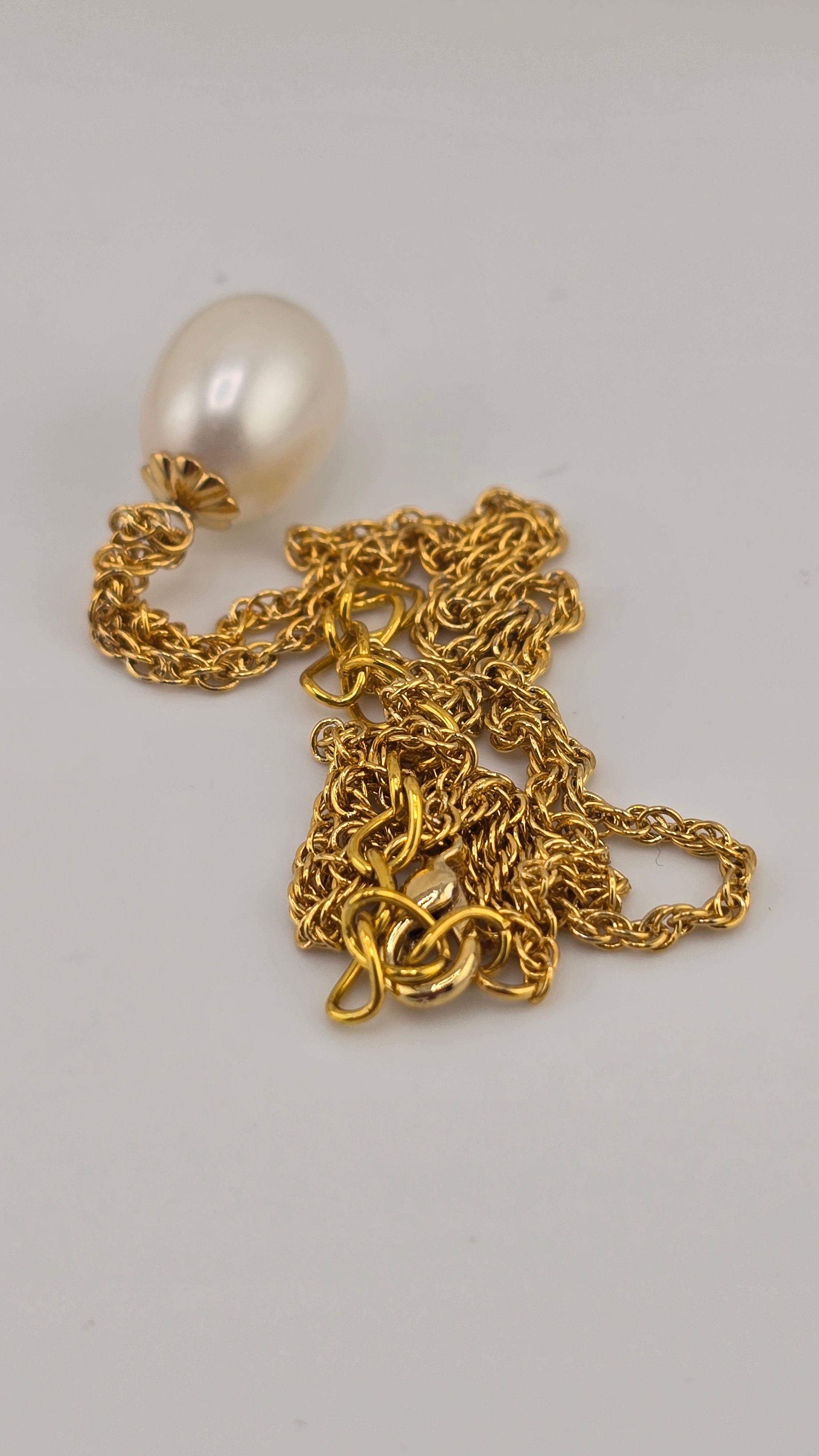 Perle de culture blanche très beau lustre