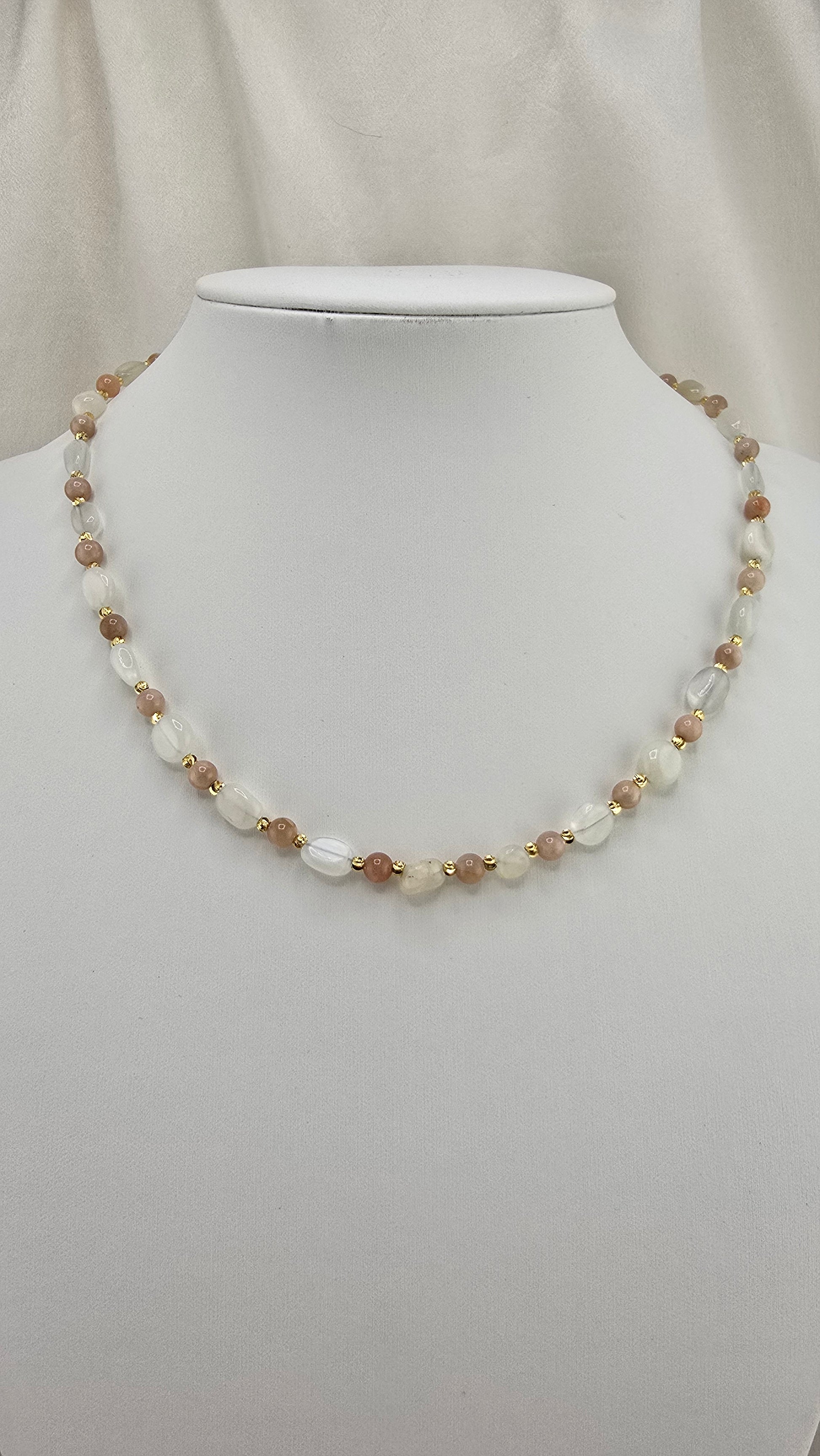 Collier en pierre de Lune