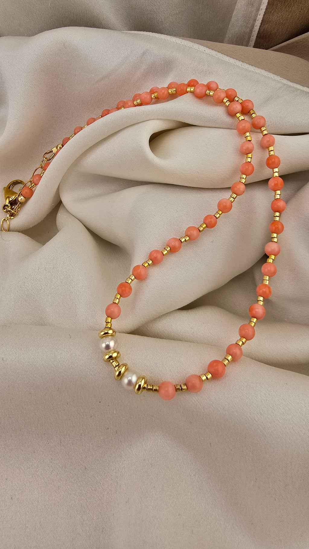 Collier en corail et perles de culture