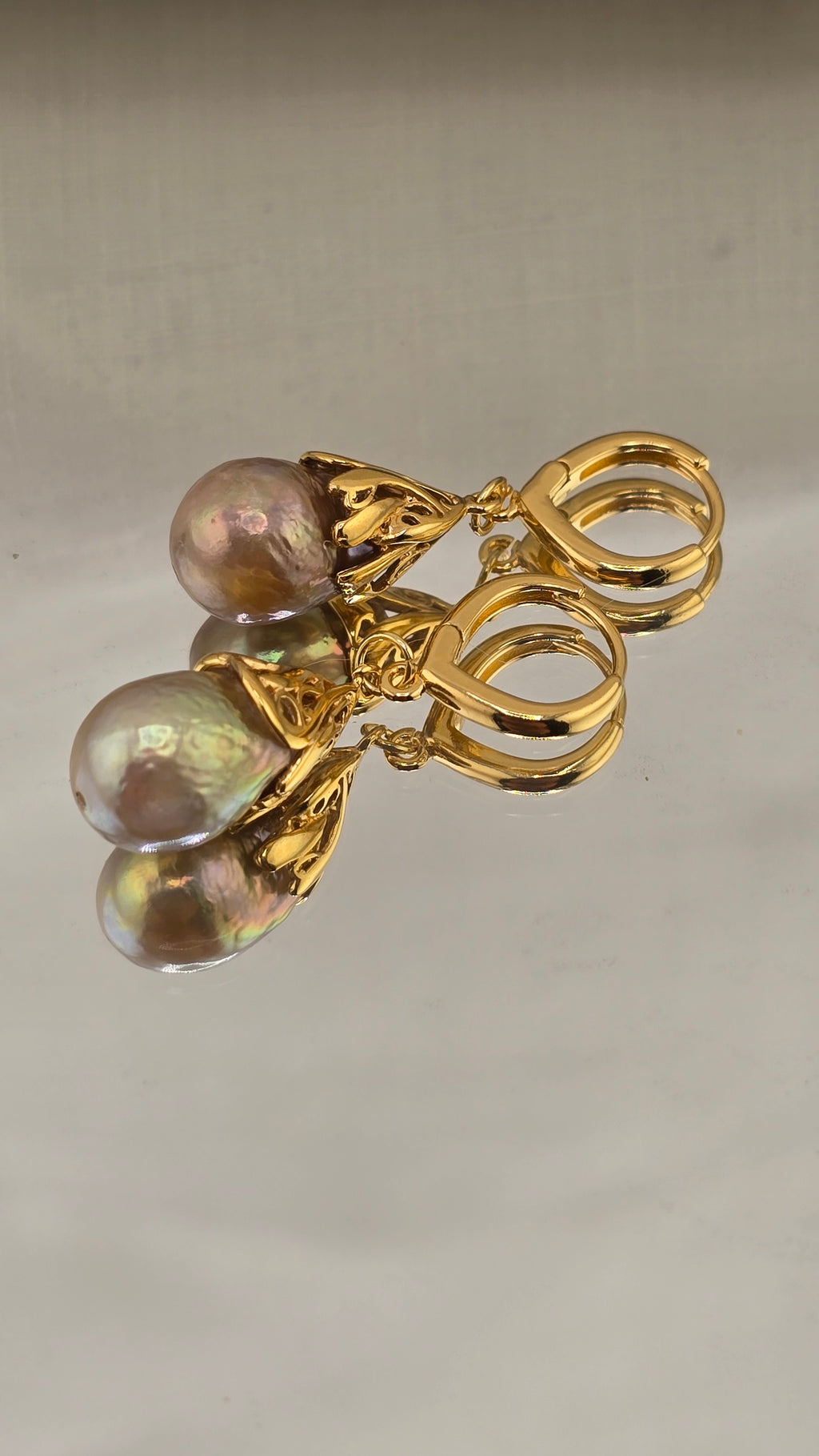 Boucles d'oreilles avec perles de culture baroque