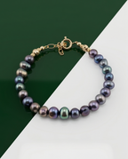 Cultured pearl bracelet