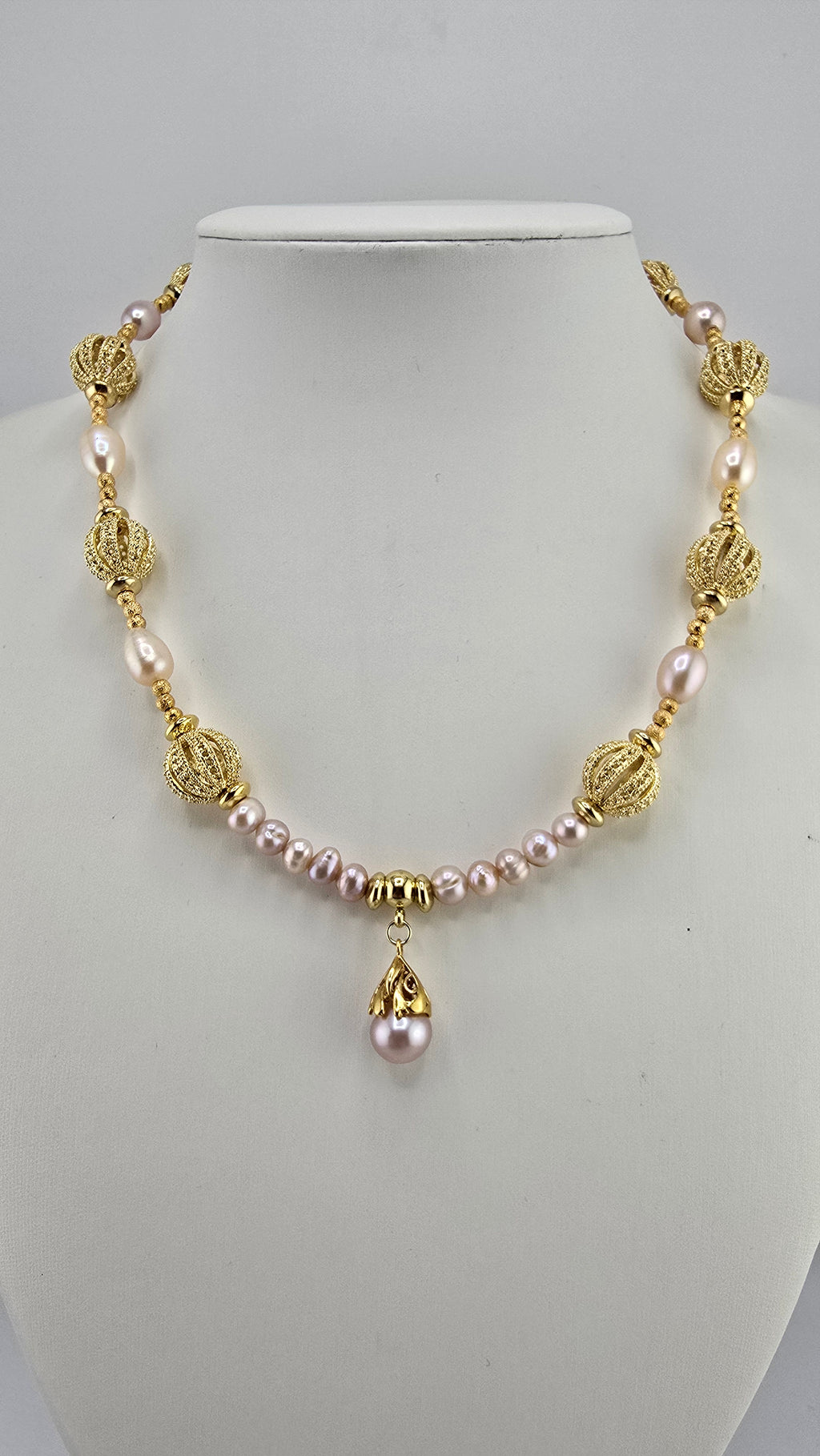 Collier en perles de culture rose