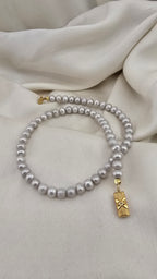 Collier ras du cou en perles de culture grises