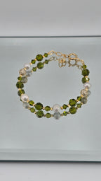 Bracelet en perles de culture et cristal vert