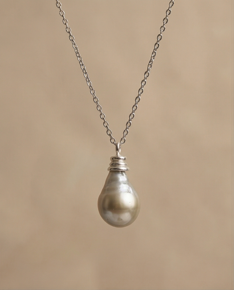 Brume Argentée- perles de tahiti grise