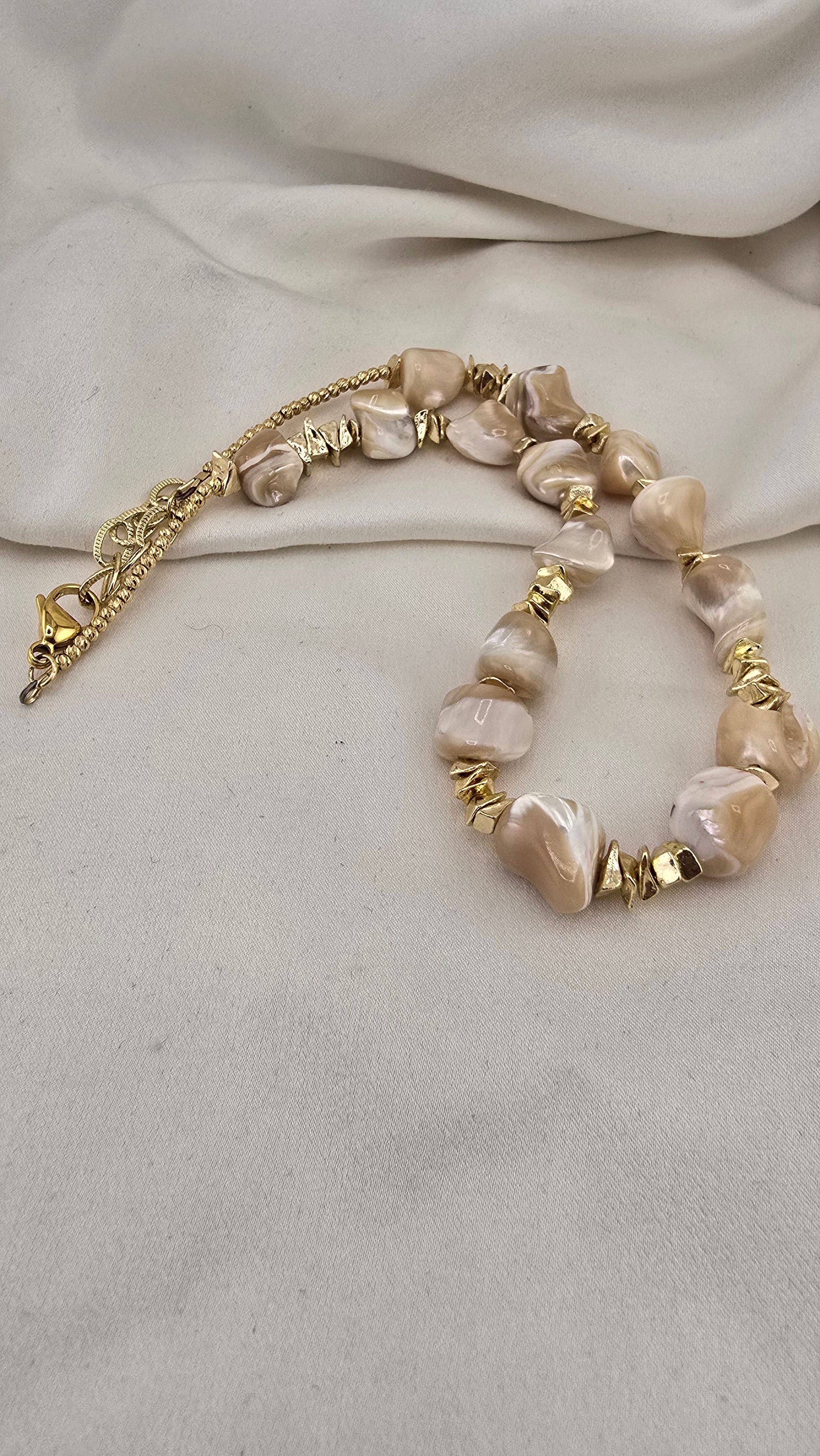 Troca pearl necklace