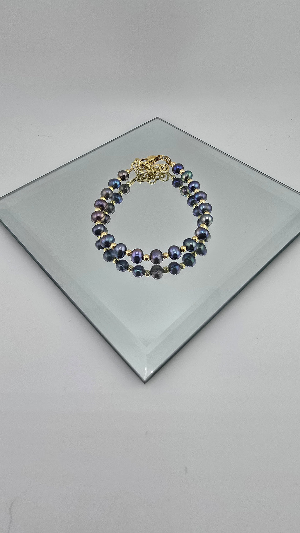 Bracelet en perles de culture bleu marine et vermeil