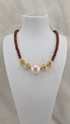 Collier en Jaspe rouge et pendentif perle de culture baroque