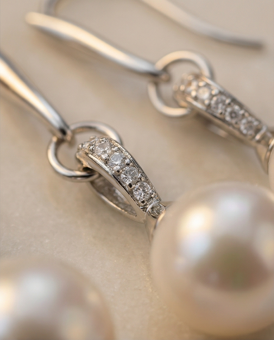 Boucles d’oreilles en strass et perles de culture