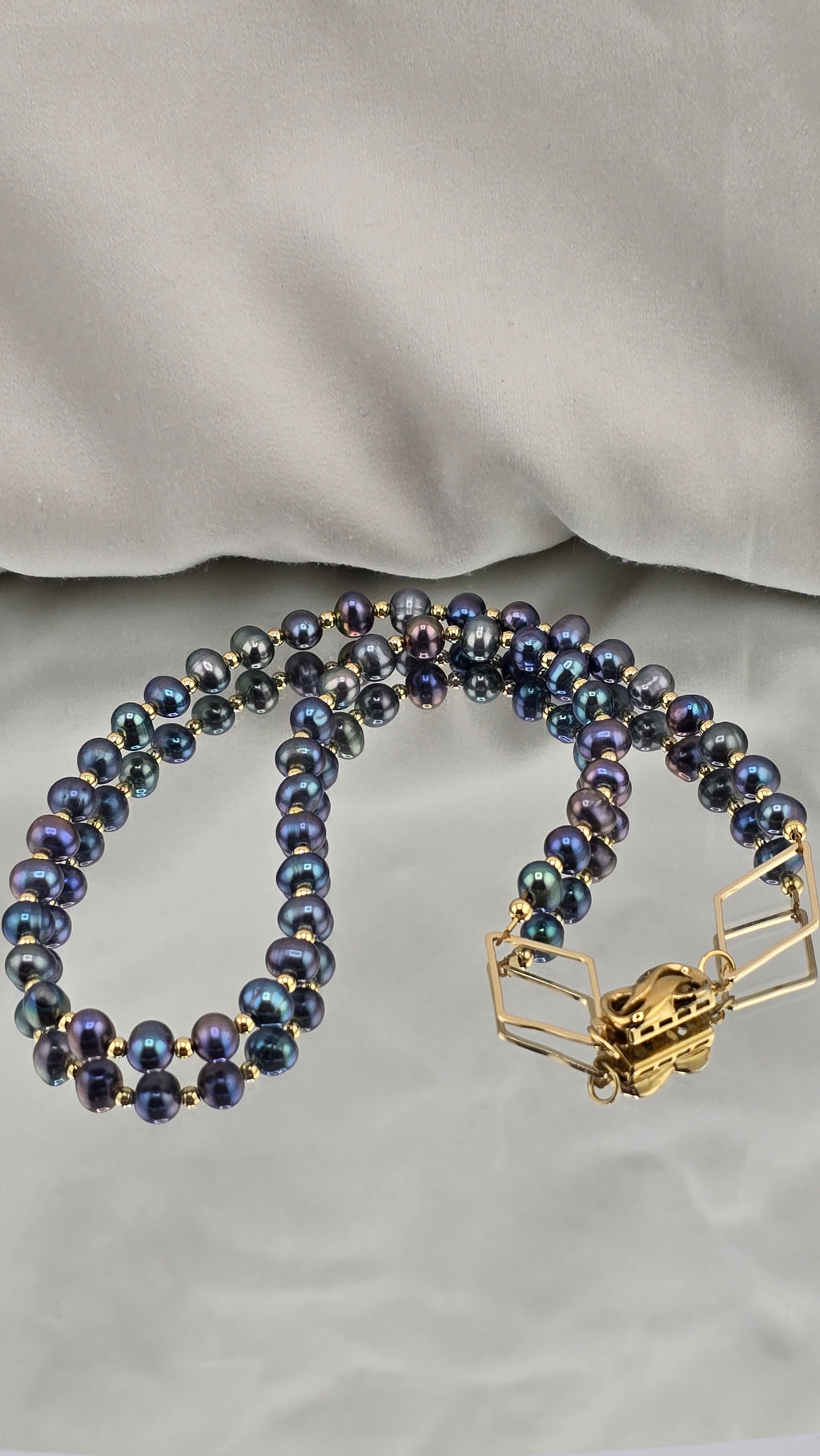 Collier en perles de culture reflets irisés