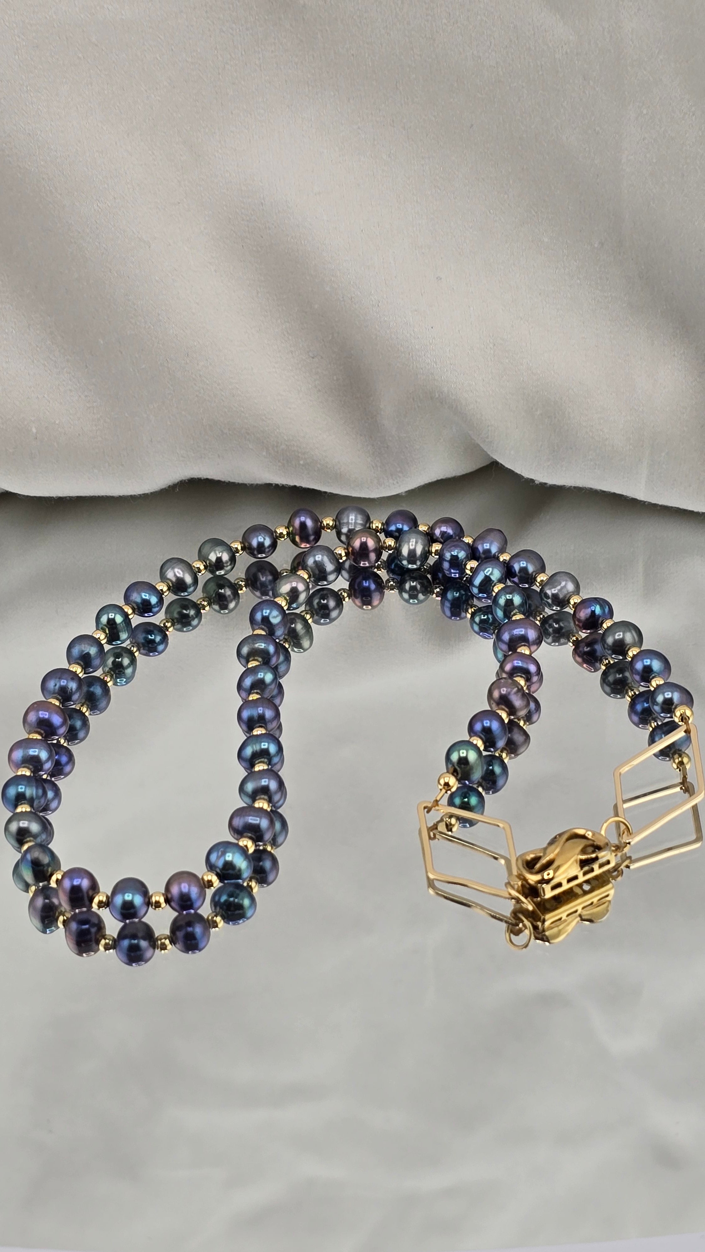 Collier en perles de culture reflets irisés