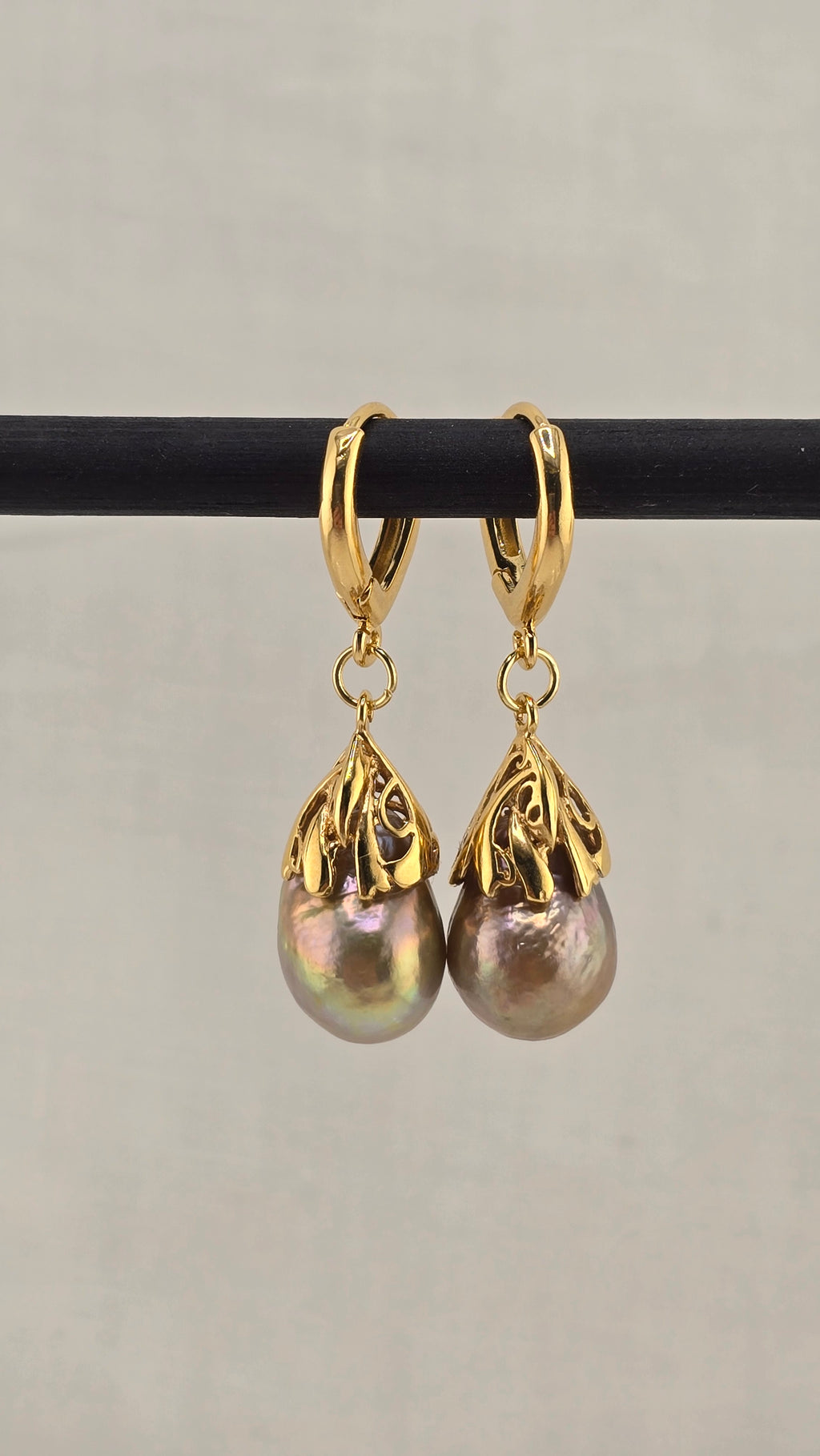 Boucles d'oreilles avec perles de culture baroque