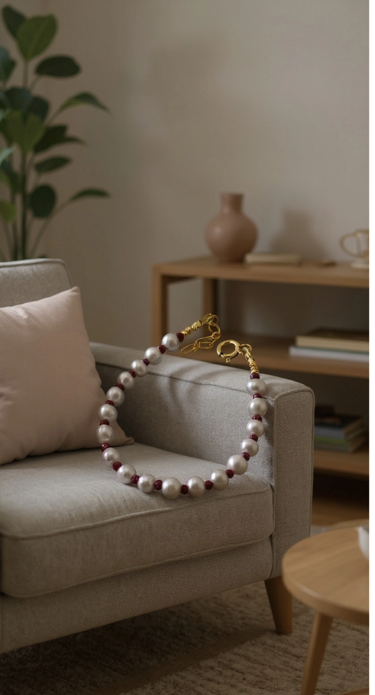 Bracelet en perles de culture et perles de cristal rouge