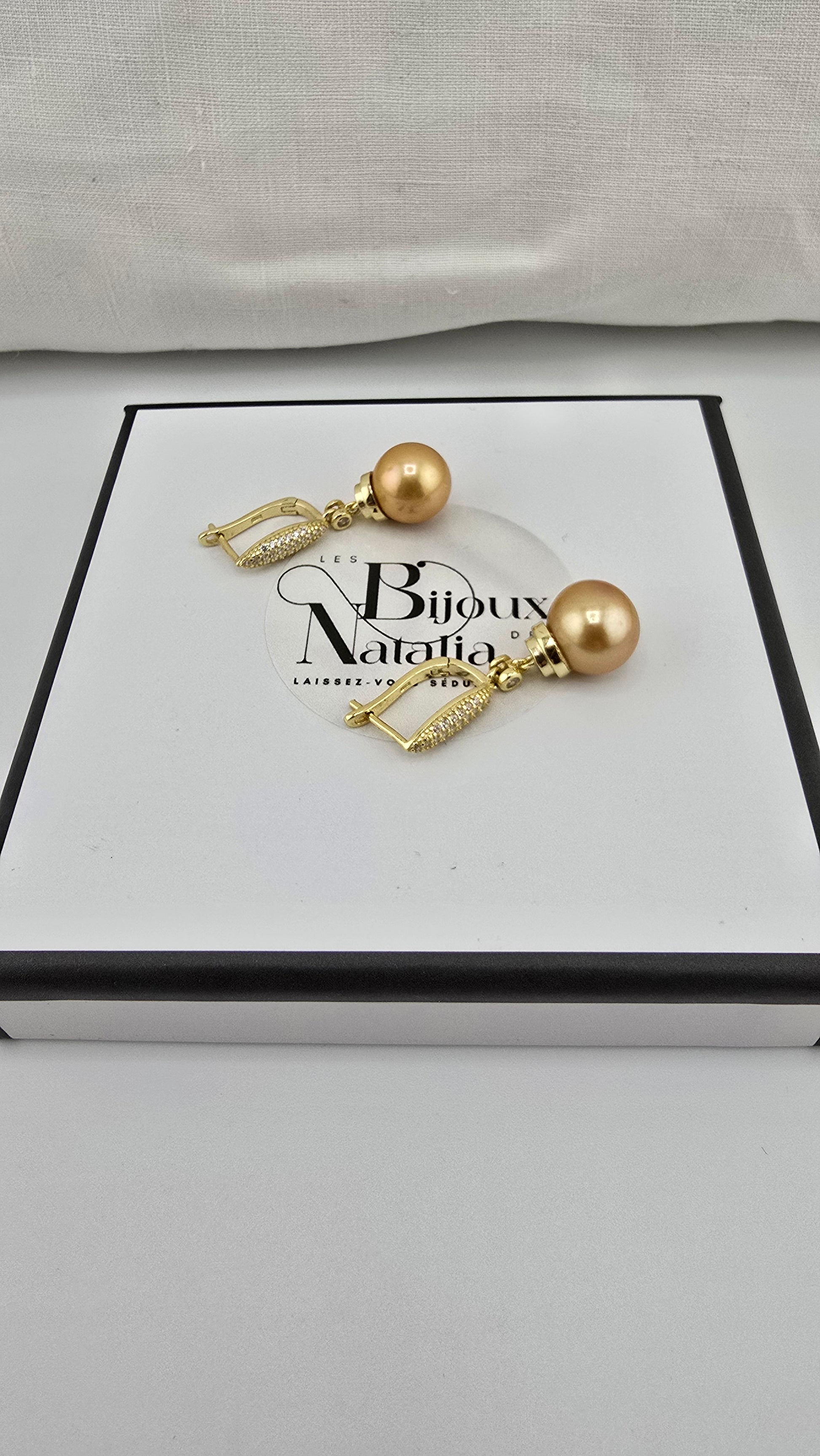 Boucles d oreilles avec perles Éditons couleur jaune or