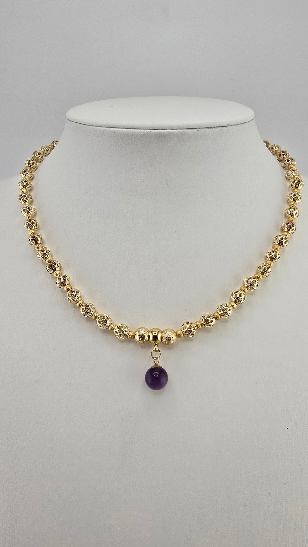 Collier avec pendentif en Améthyste