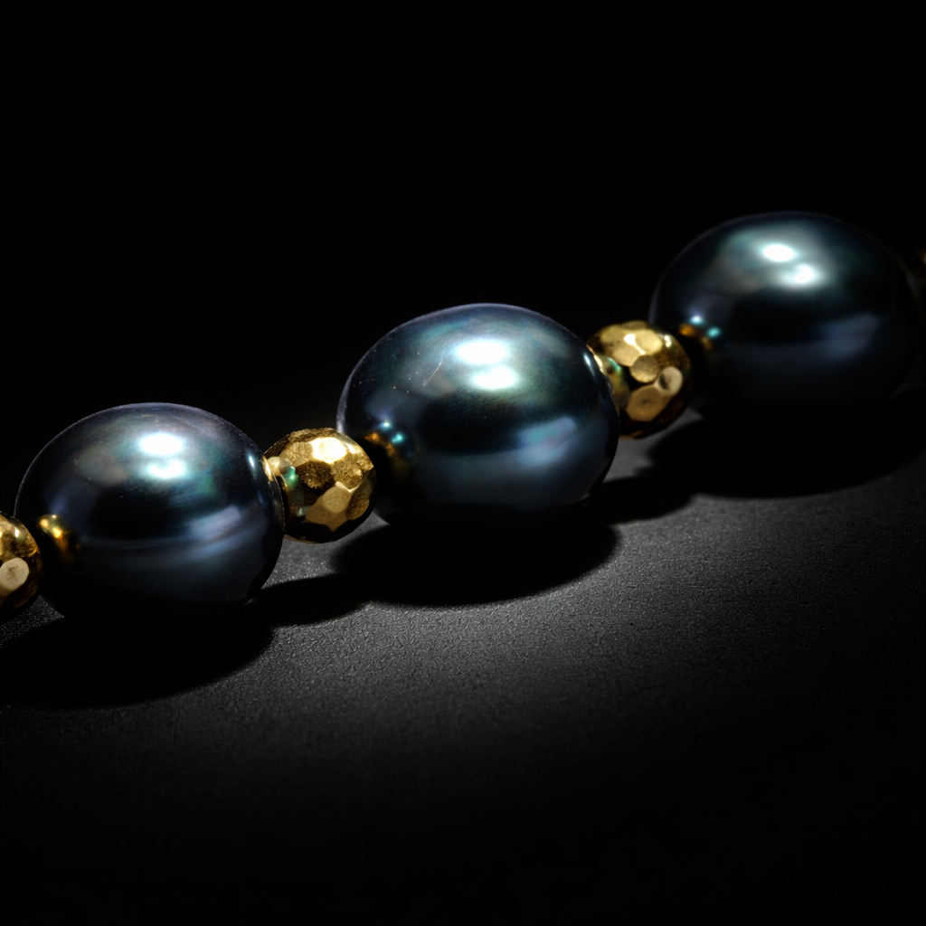 Bracelet en perles de culture bleu marine et vermeil