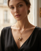 Collier exceptionnel en plaqué or 24k et perles prestigieuses