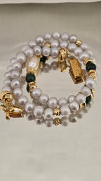 Collier perles de culture grises et Emeraude