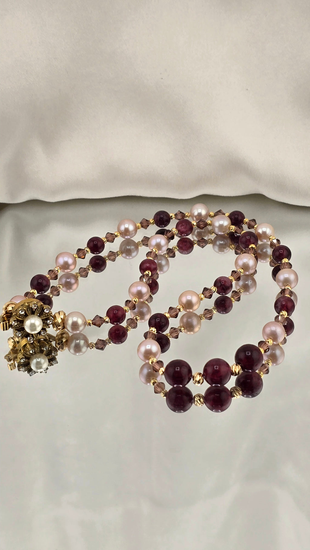 Collier éclat précieux en perles de culture et Rubis