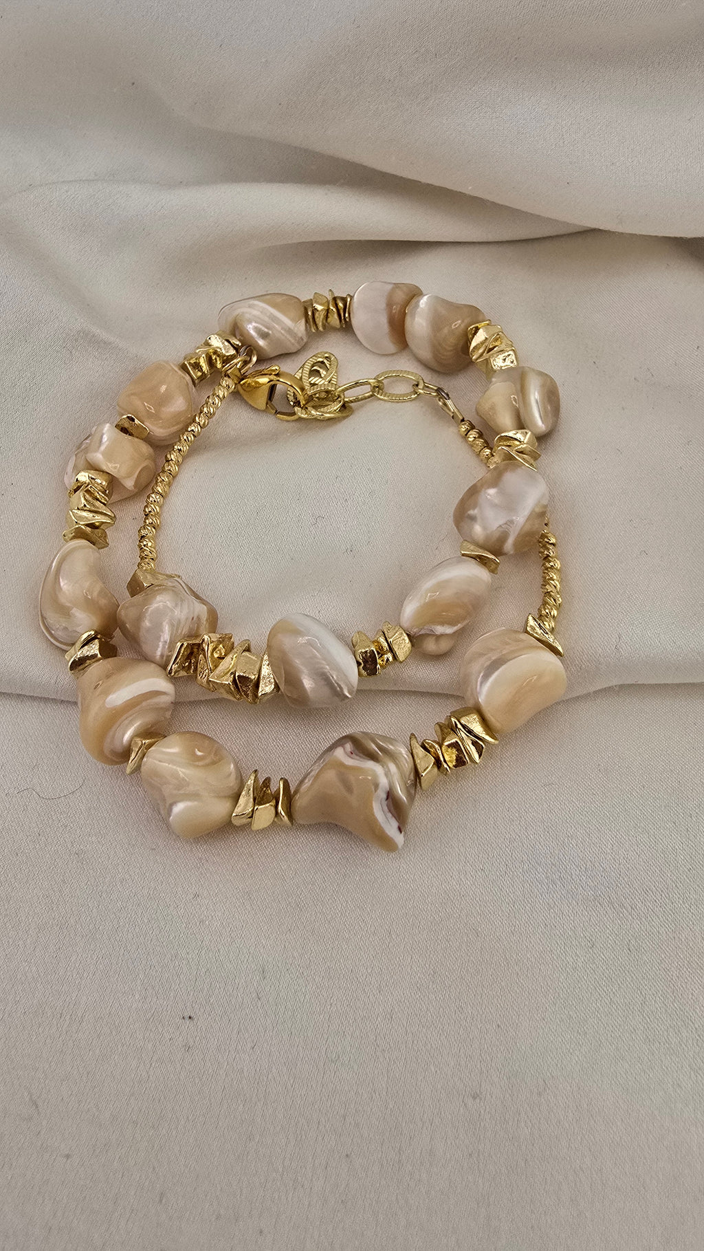 Troca pearl necklace