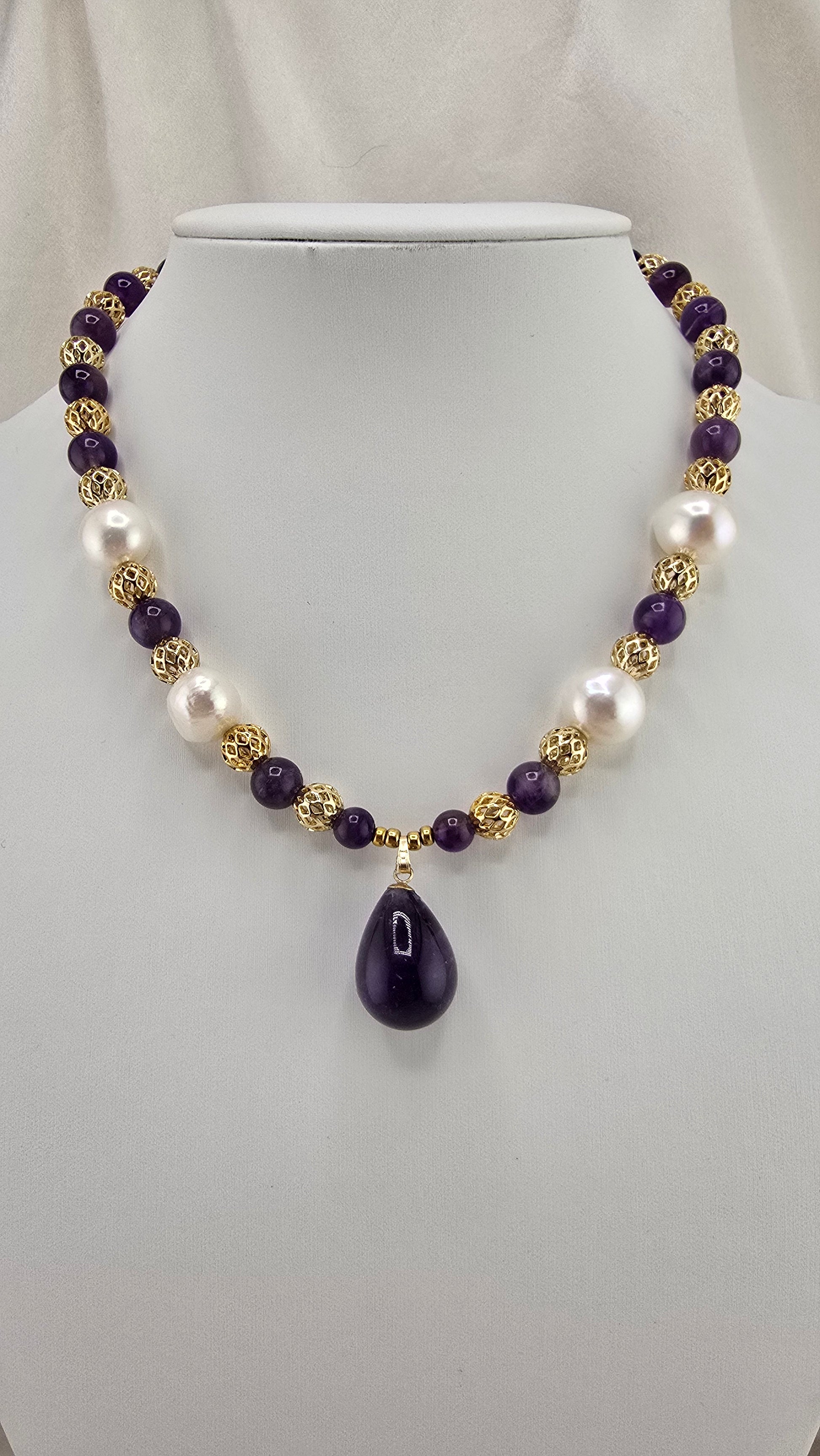 Collier en Améthyste et perles de culture baroque