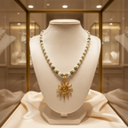 Collier de lumière et perles de culture