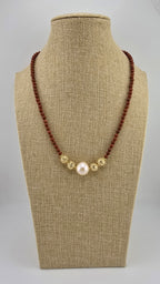 Collier en Jaspe rouge et pendentif perle de culture baroque