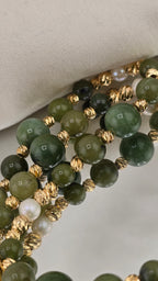 Collier en Perles de culture et Jade.