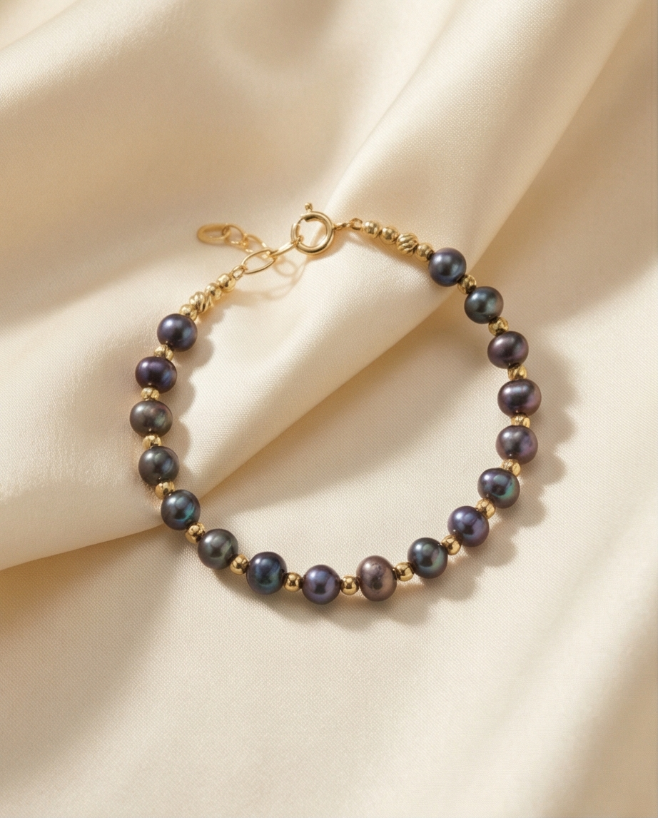 Bracelet en perles de culture bleu marine et vermeil