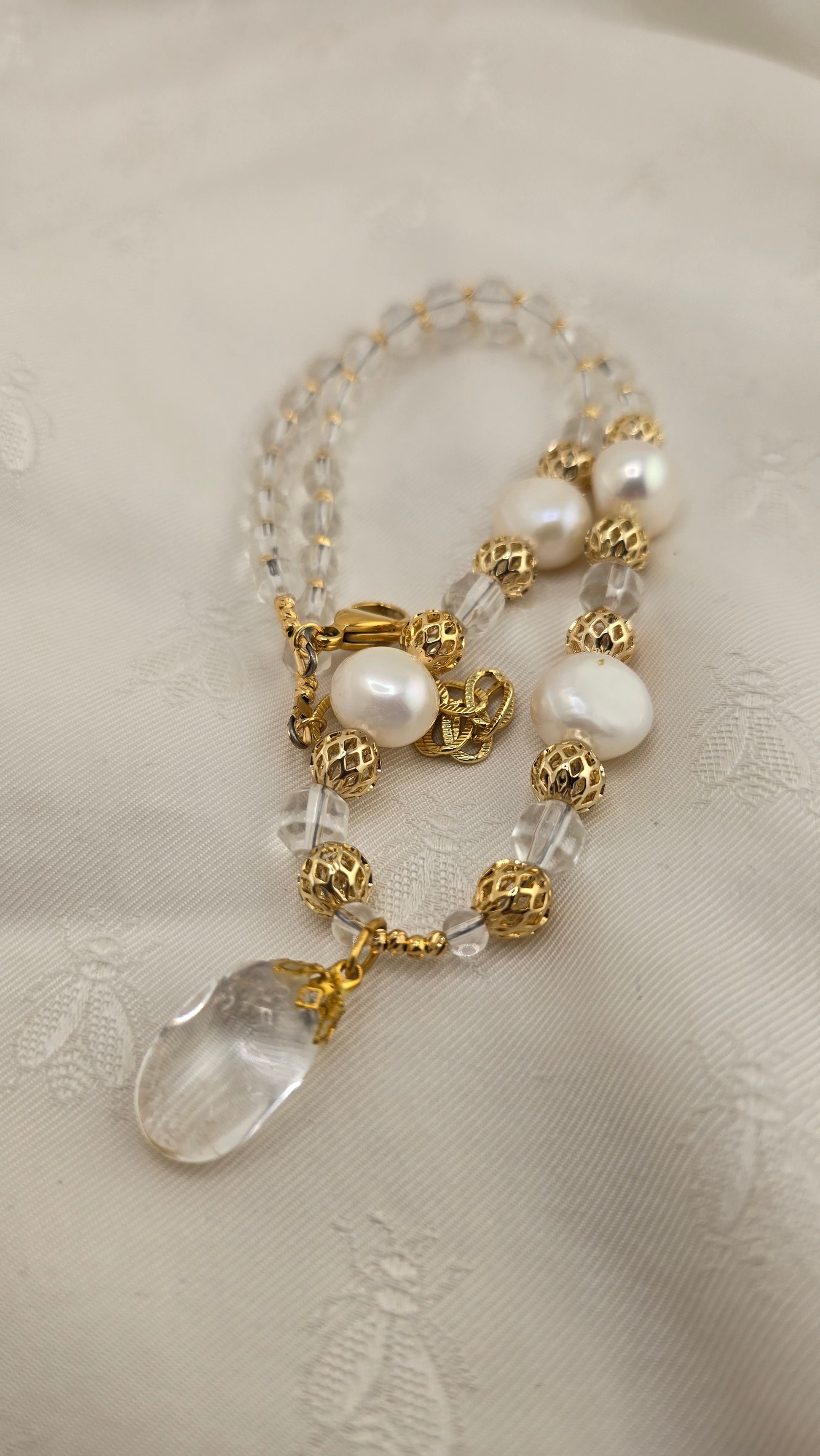 Baroque cultured pearl and rock crystal necklace in its case