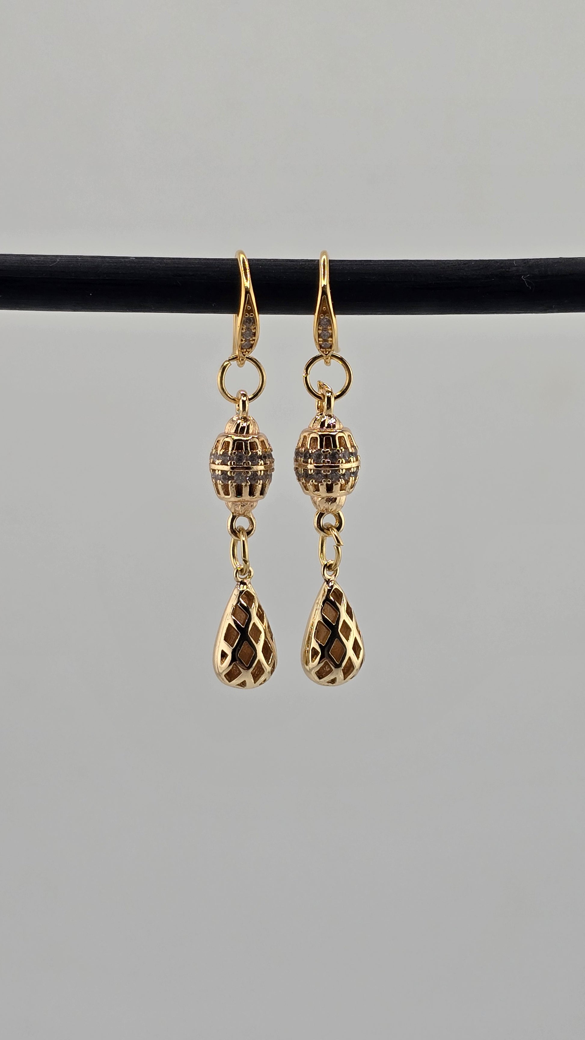 Boucles en plaqué or 18 k et 24k