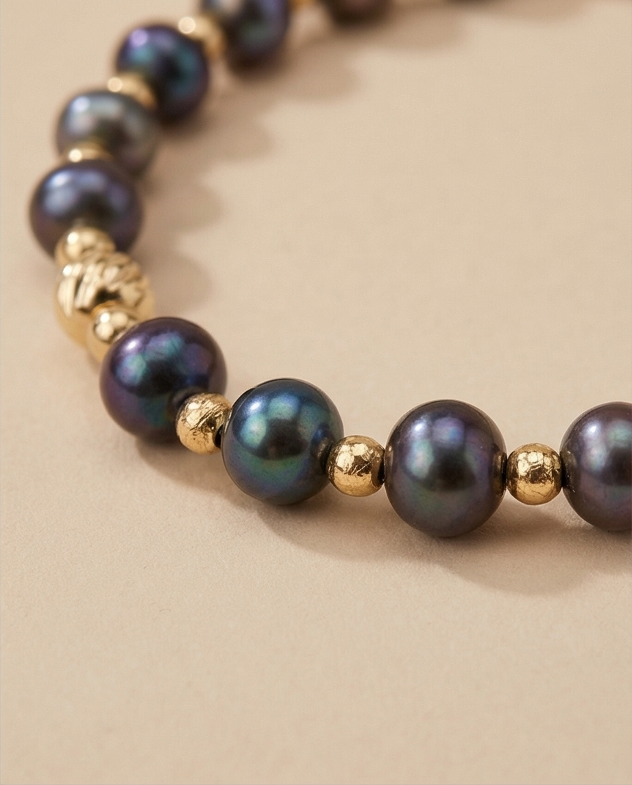 Bracelet en perles de culture bleu marine et vermeil