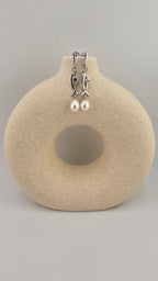 Boucles d oreilles en perles de culture blanche et olive