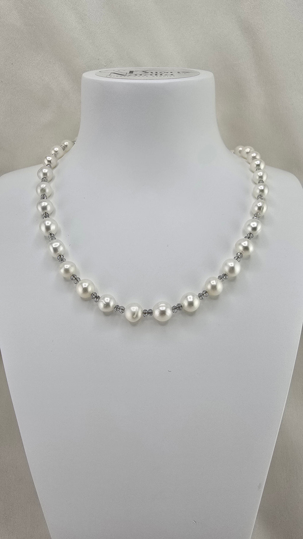 Collier avec perles de culture et Aigue marine dans son coffret prestige