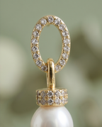 Boucles d oreilles en plaqué or 18K et strass