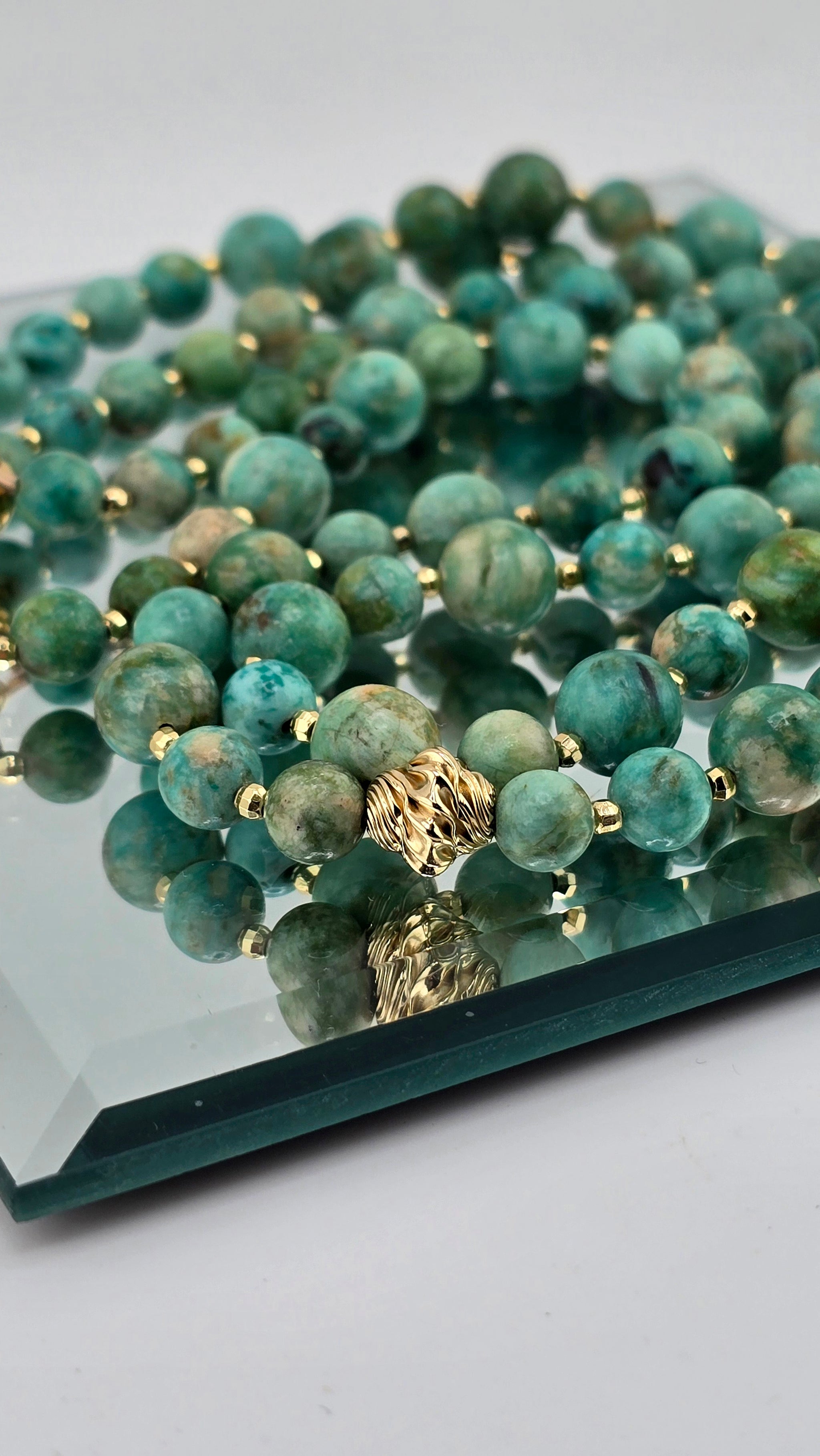 Collier en perles de turquoise africaine et vermeil