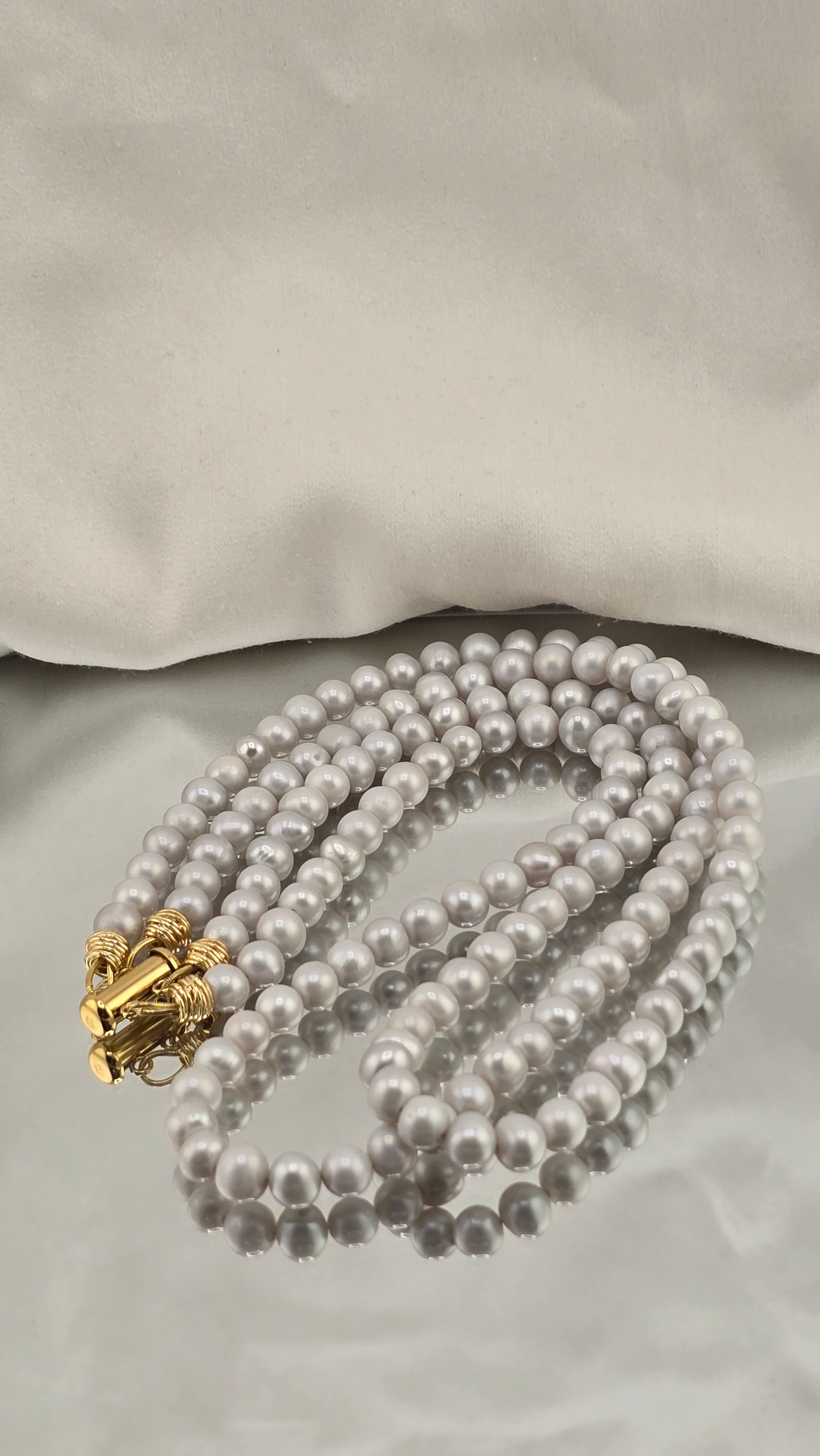 Collier double rangs en perles de culture grises