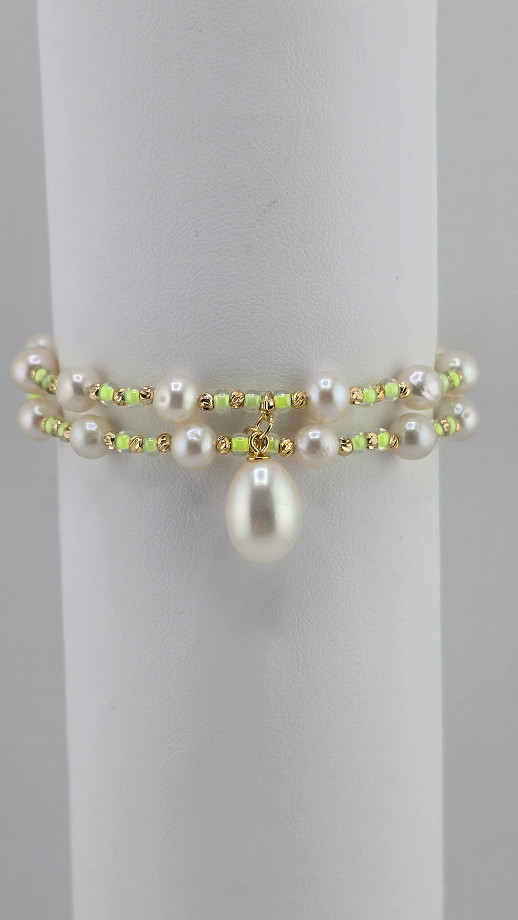 Bracelet deux brins avec perles de culture