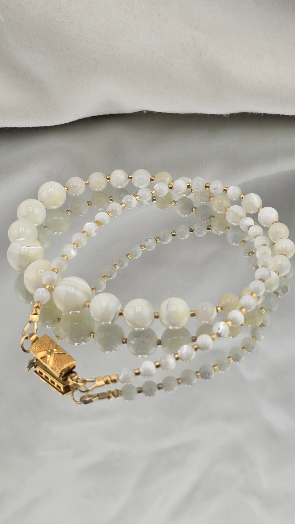 Collier en Nacre blanche