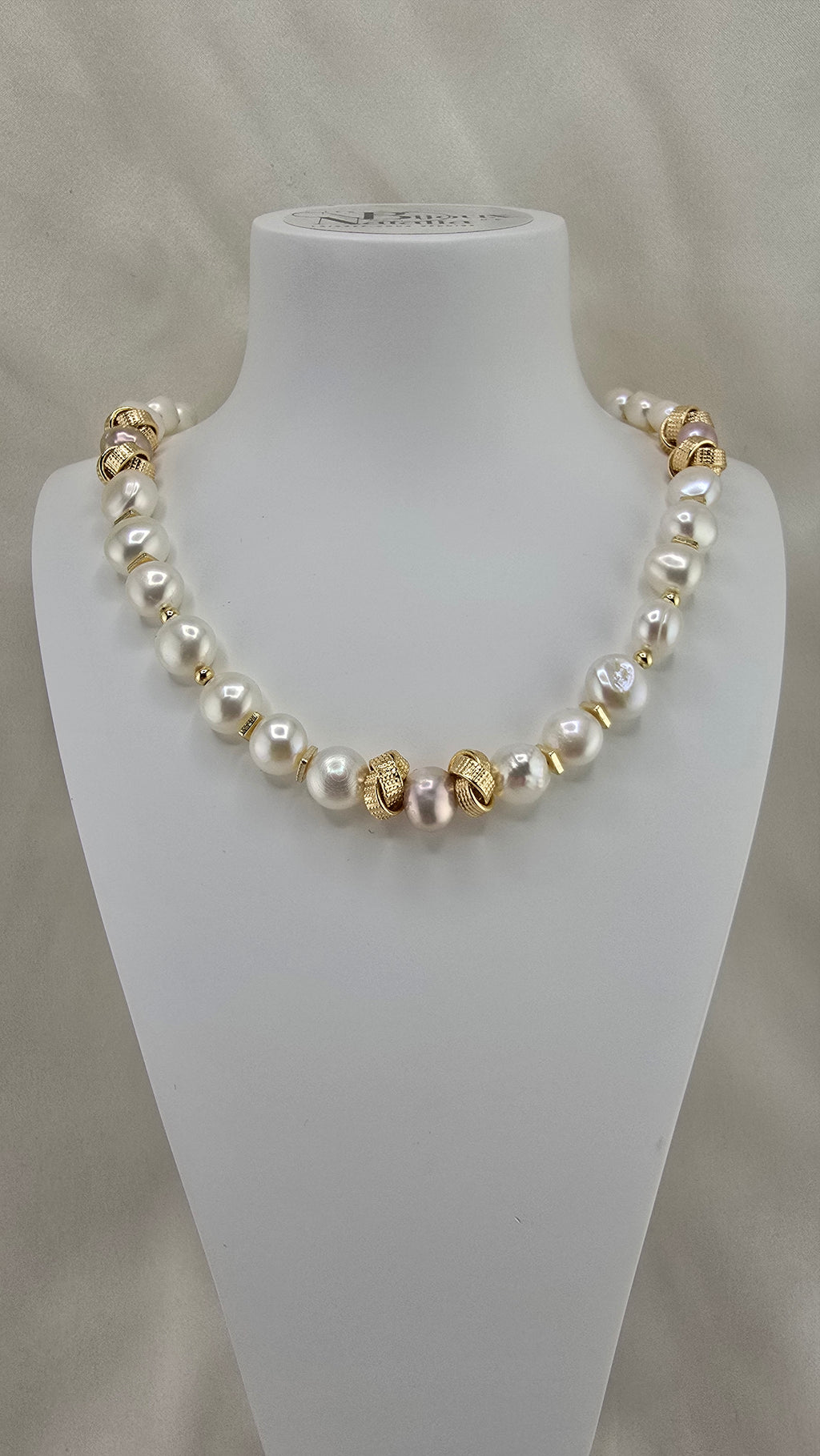 Collier perles de culture baroque et touches rosées