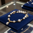 Collier en perles de culture baroque et onyx