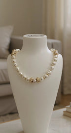 Collier perles de culture baroque et touches rosées