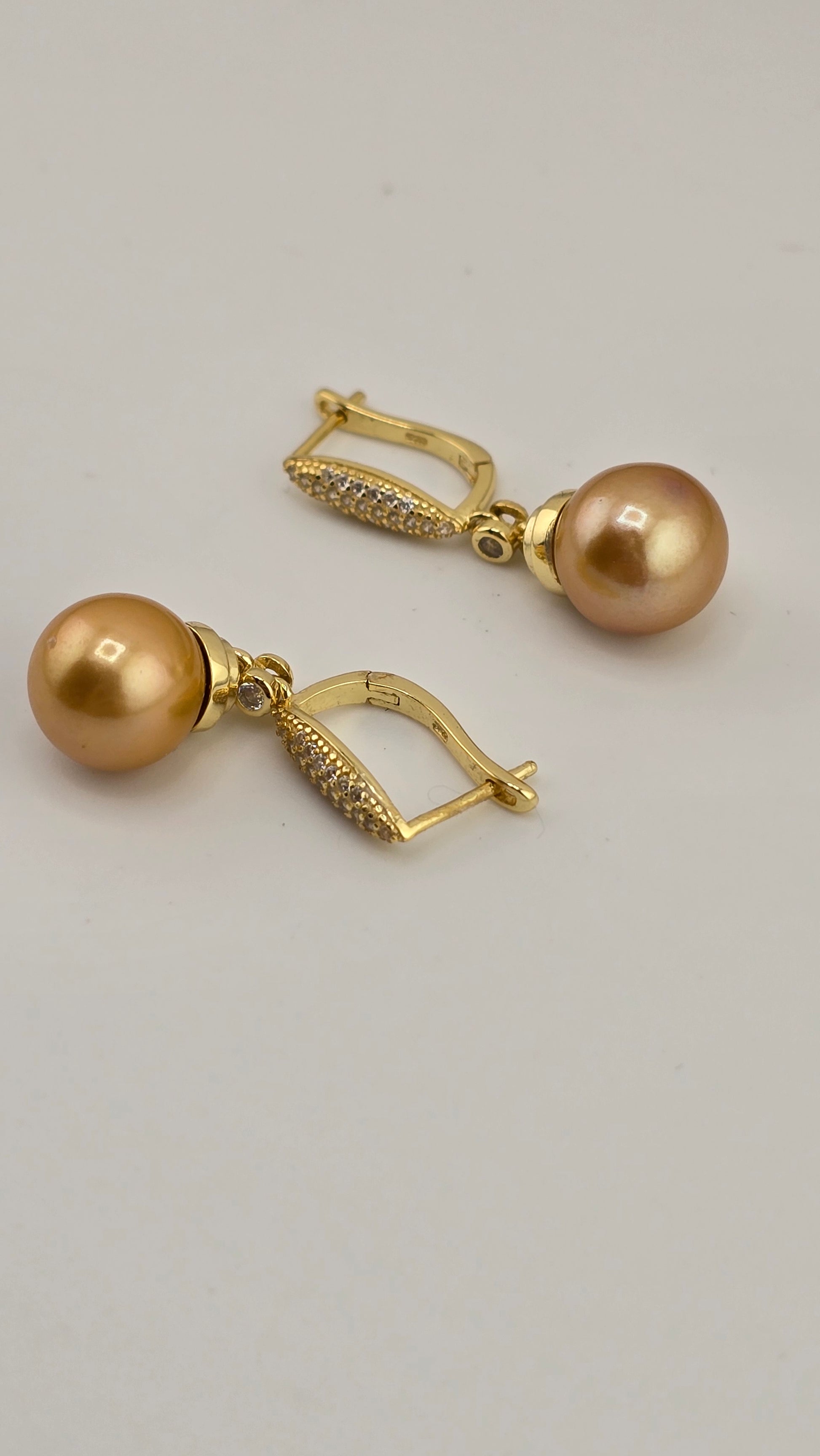 Boucles d oreilles avec perles Éditons couleur jaune or