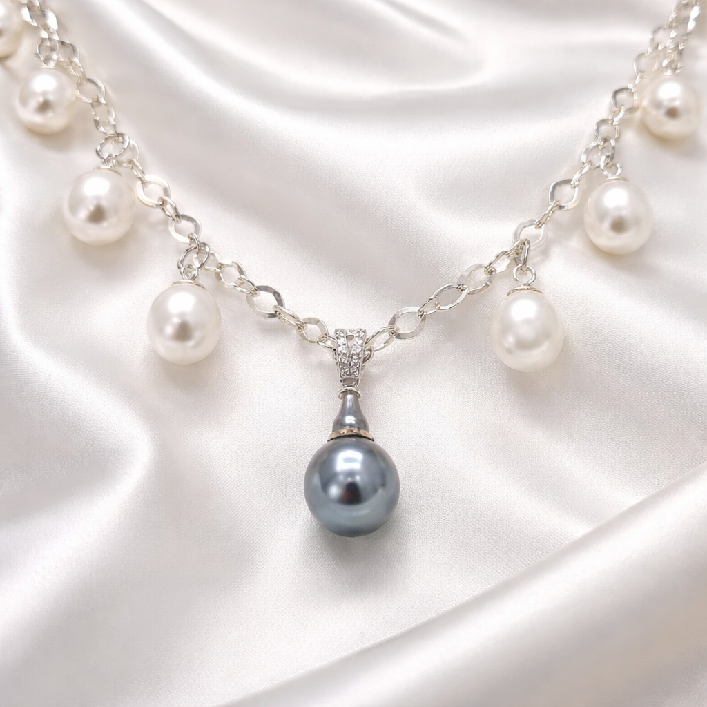 Clair Obscur - Collier avec perles de culture et tahiti