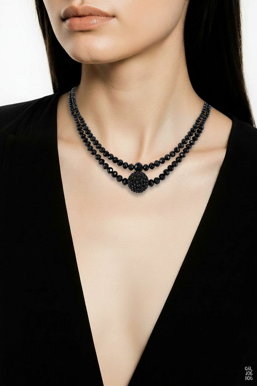 Collier double rangs en perles de cristal noir