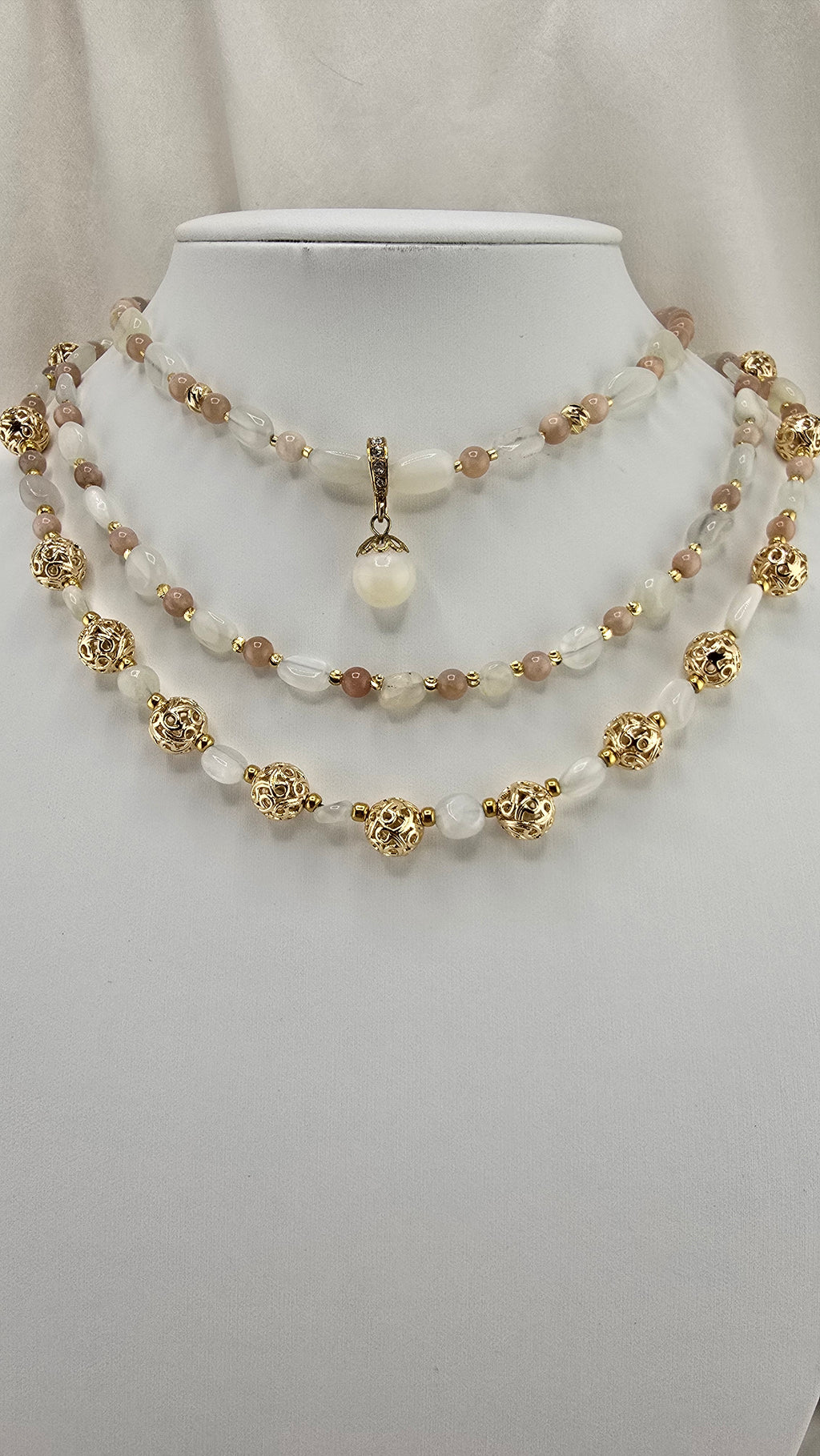 Collier avec pierre de lune