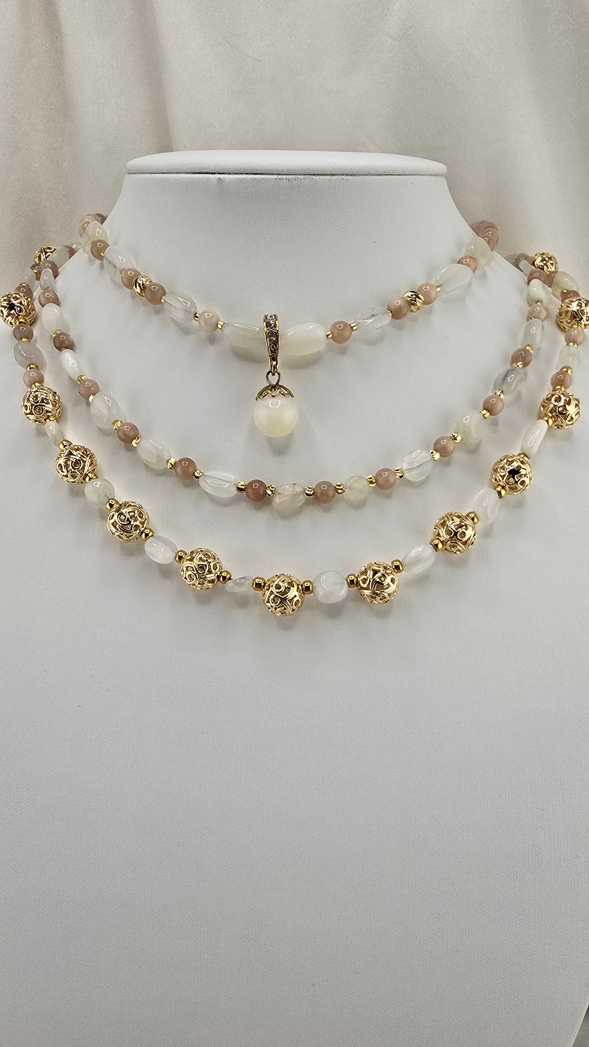 Collier avec pierre de lune
