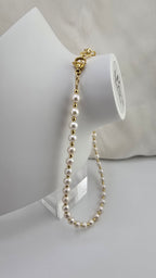 Collier ras du cou en perles de culture dans son écrin